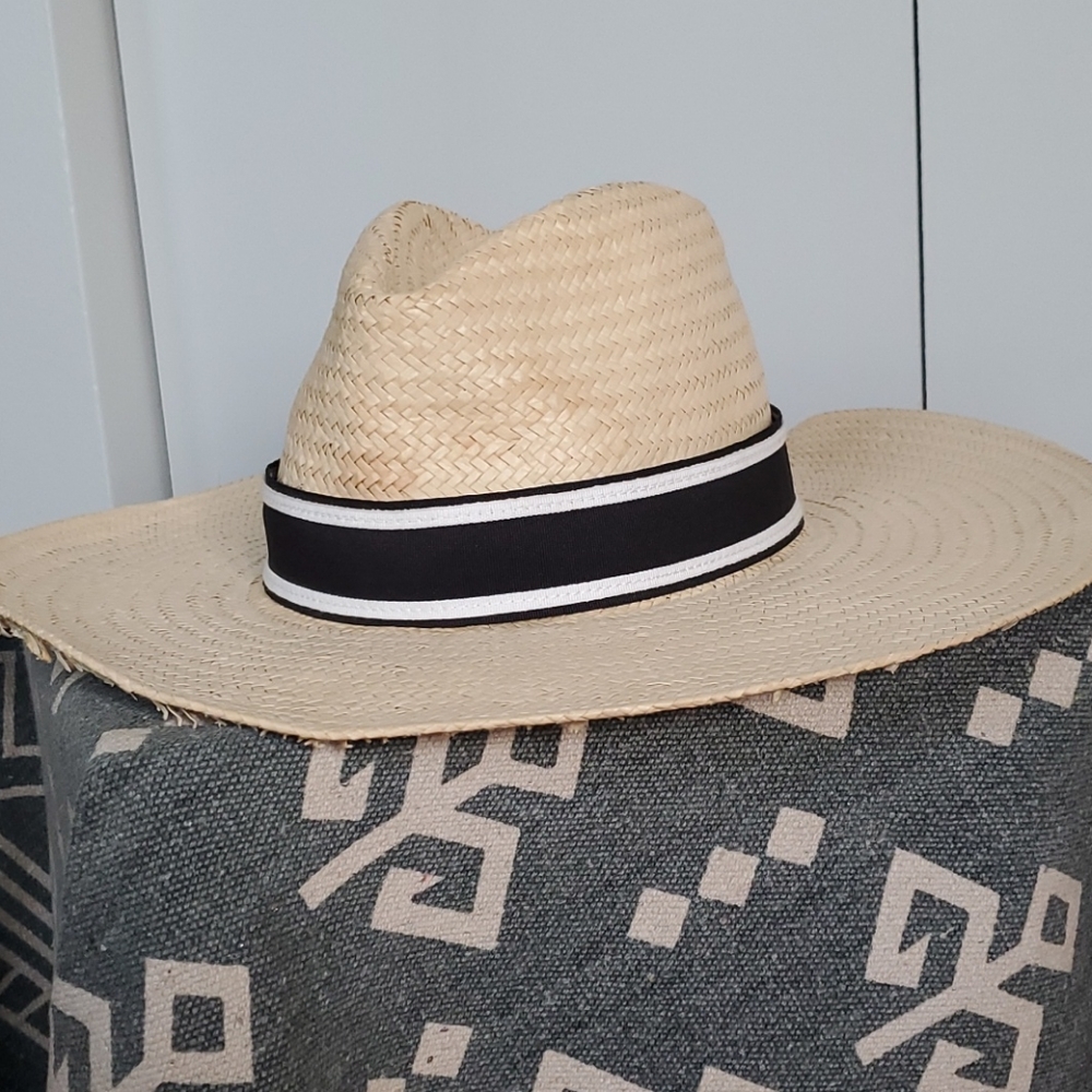 VINCE CAMUTO Straw Hat